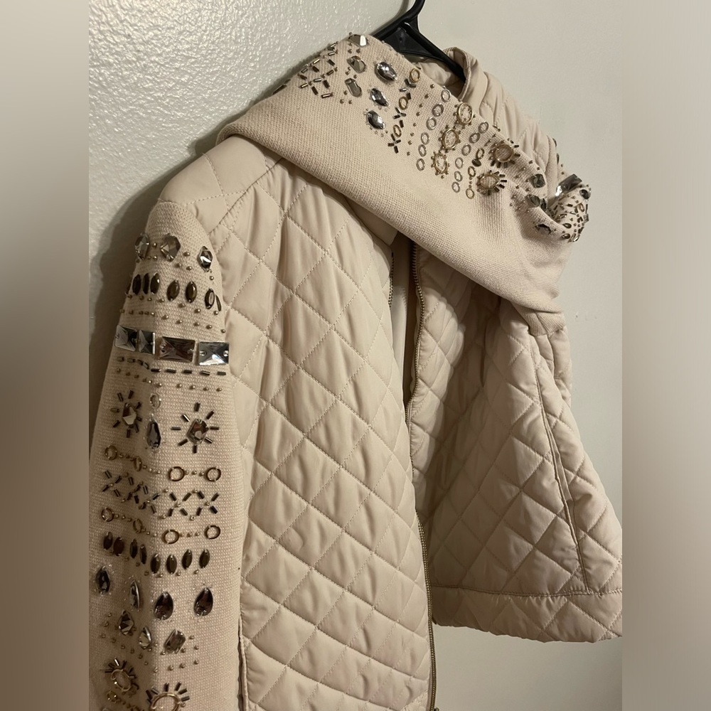 Small cream zippered cardigan